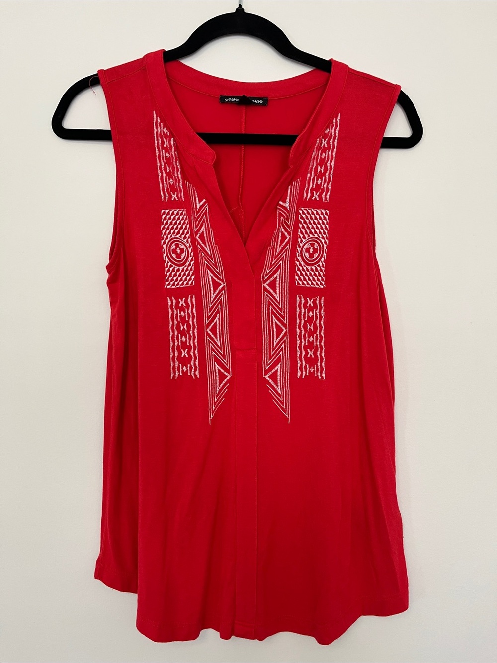 Cable & Gauge Women’s Red Sleeveless Embroidered Tank Top Small Boho Chic Casual